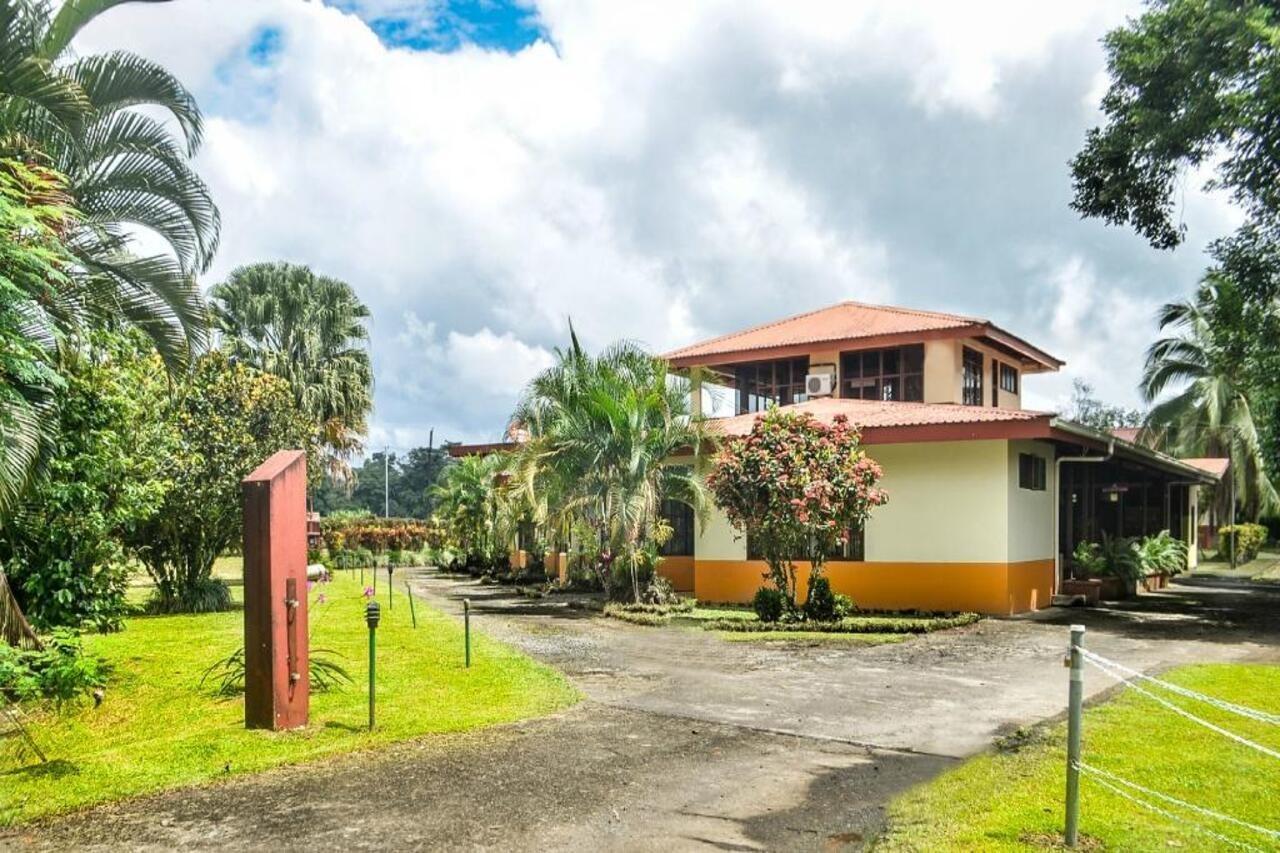 Befox Adventure Hotell La Fortuna Eksteriør bilde