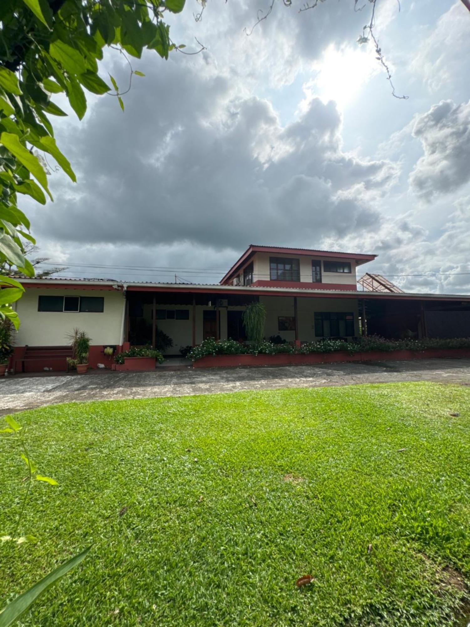 Befox Adventure Hotell La Fortuna Eksteriør bilde