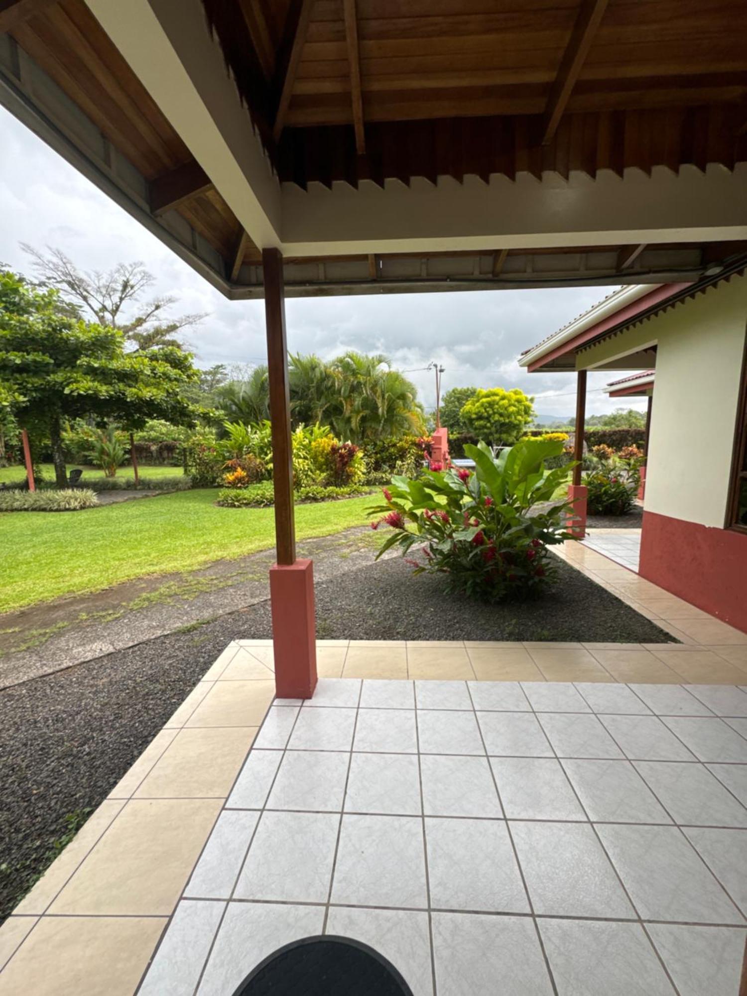 Befox Adventure Hotell La Fortuna Eksteriør bilde